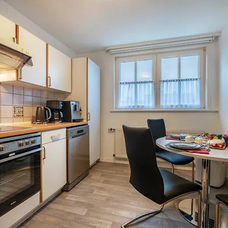 2 Apartment *